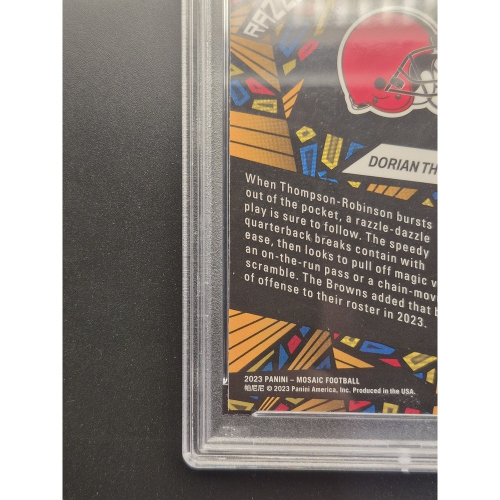 2023 Panini Mosaic - Razzle Dazzle‎ Dorian Thompson-Robinson #RD22 - Picture 12 of 12